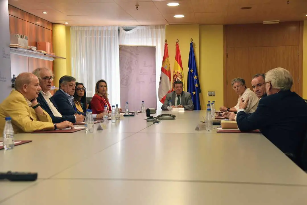 Reuni&oacute;n con los subsectores del juego privado