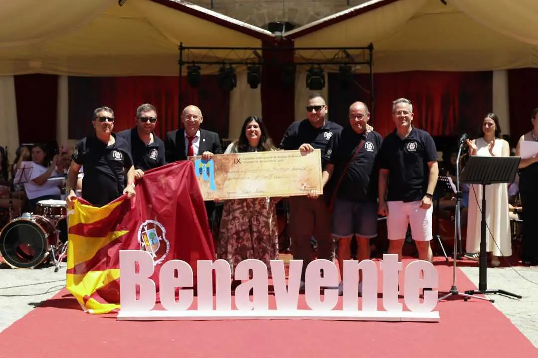 PRIMER PREMIO 1  X Certamen Internacional de Bandas de M&uacute;sica
