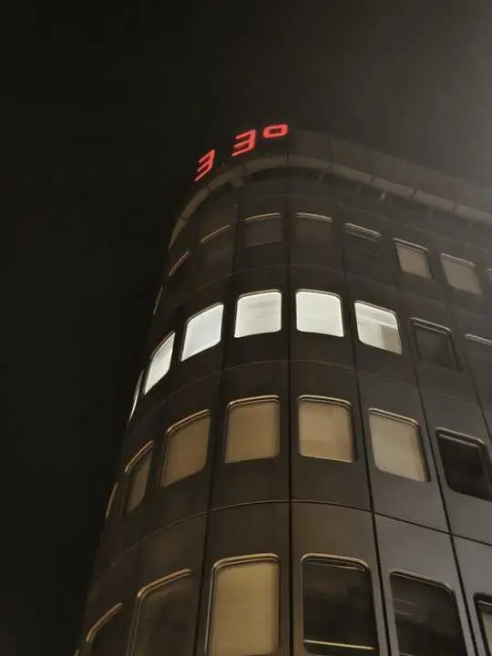 33 noche