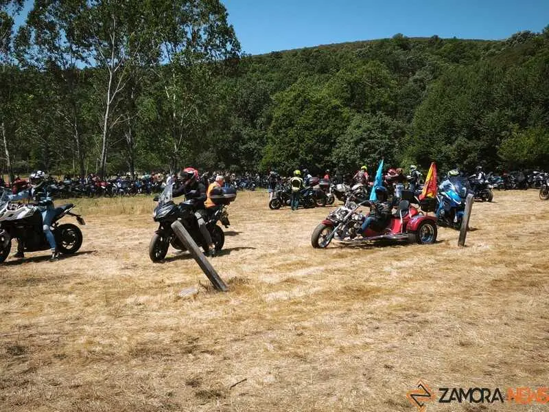  ruta central de la XXXII Concentraci&oacute;n Internacional de Motos Lago de Sanabria _27