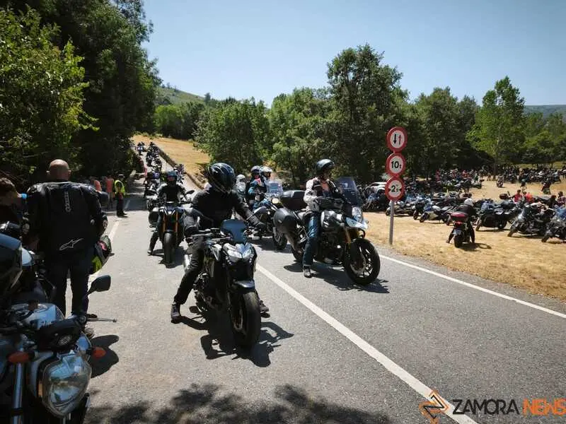  ruta central de la XXXII Concentraci&oacute;n Internacional de Motos Lago de Sanabria _35