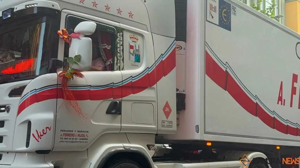  camioneros por Zamora en el d&iacute;a san Crist&oacute;bal _20