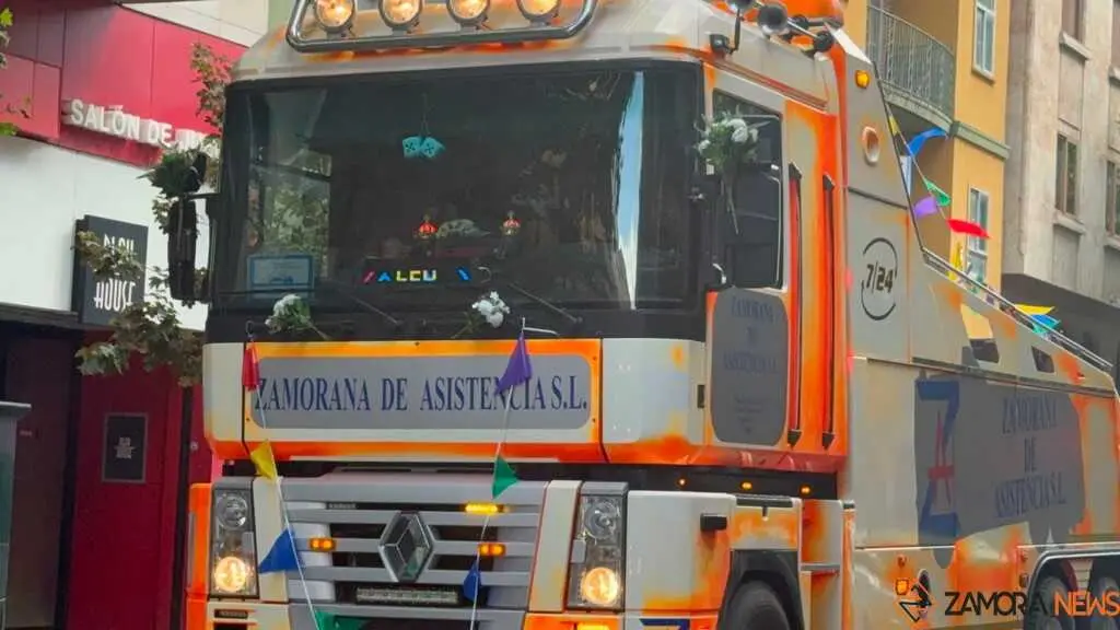  camioneros por Zamora en el d&iacute;a san Crist&oacute;bal _22
