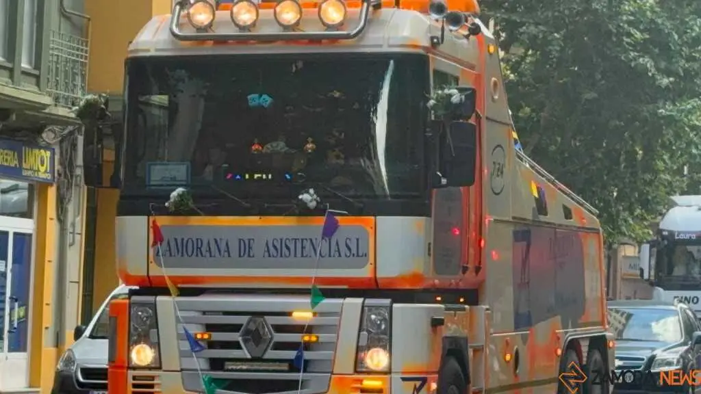  camioneros por Zamora en el d&iacute;a san Crist&oacute;bal _25