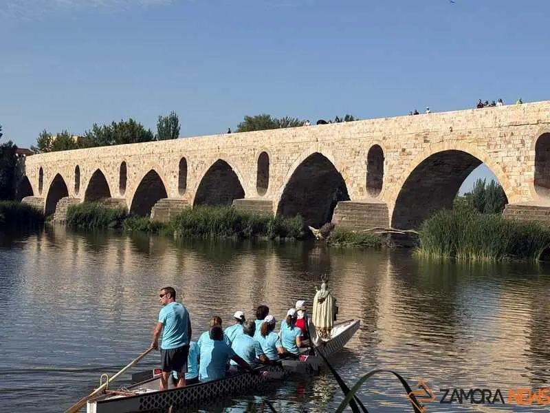 procesi&oacute;n fluvial Virgen del Carmen _13