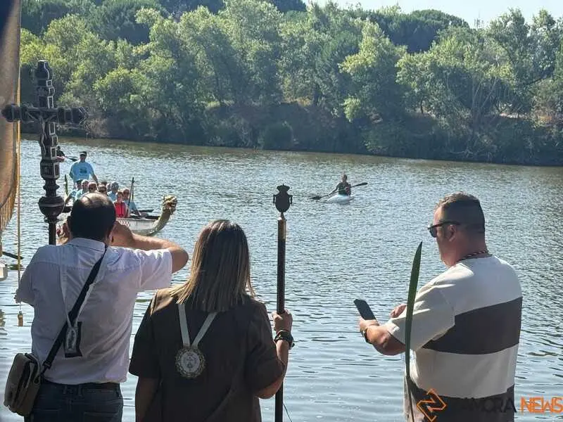 procesi&oacute;n fluvial Virgen del Carmen _20
