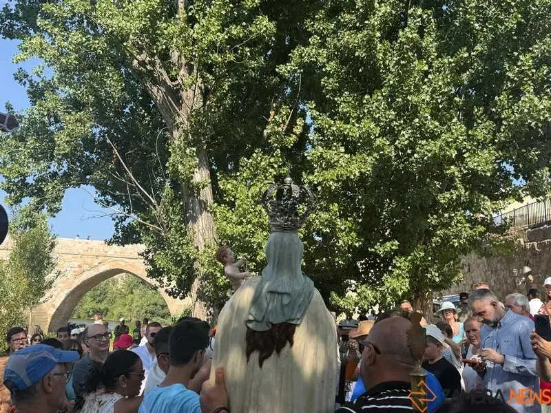 procesi&oacute;n fluvial Virgen del Carmen _25