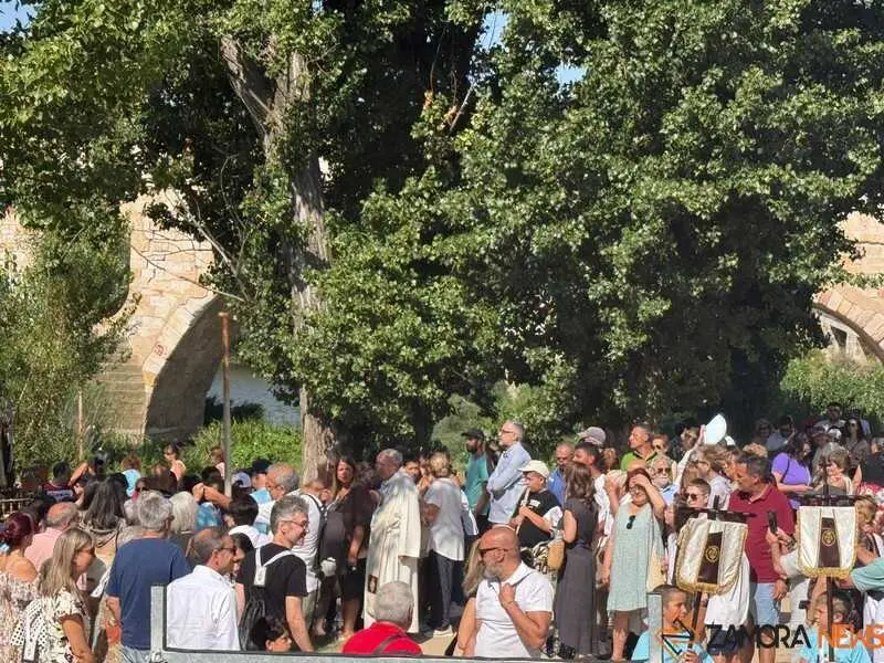 procesi&oacute;n fluvial Virgen del Carmen _30
