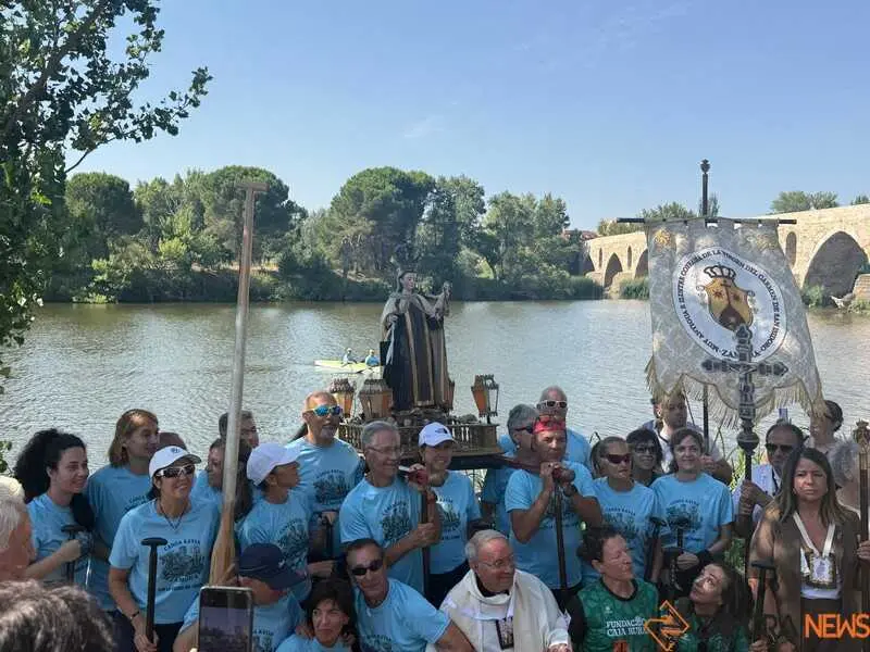 procesi&oacute;n fluvial Virgen del Carmen _29