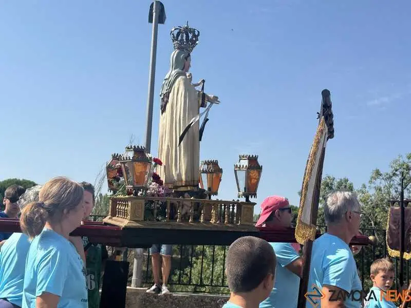 procesi&oacute;n fluvial Virgen del Carmen _33
