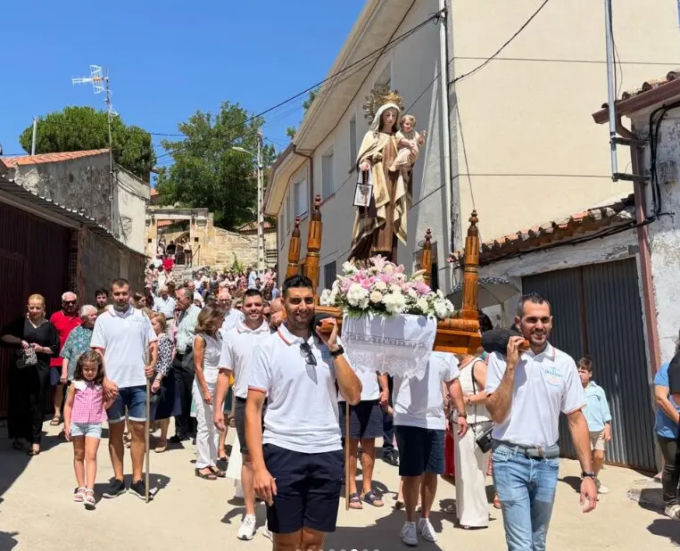 Pe&ntilde;ausende, fiesta del Carmen