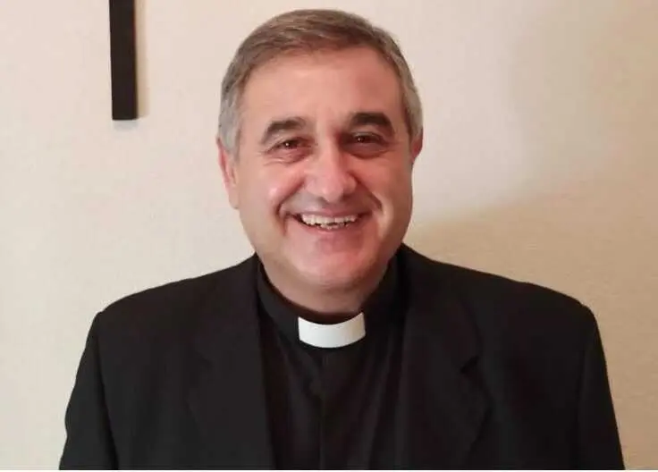 C&eacute;sar Salvador, nuevo capell&aacute;n Hermandad de las Siete Palabras
