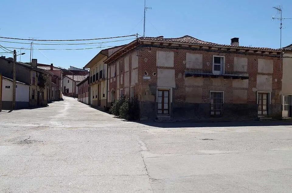 Plaza de Castrillo de la Guare?a