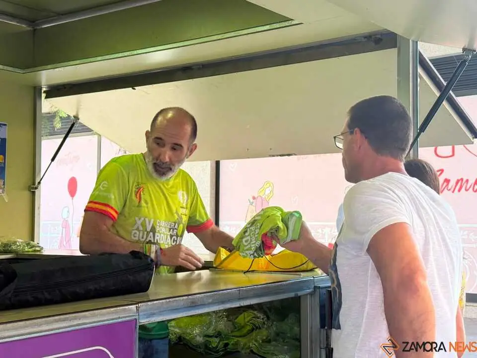 Colas para apuntarse a la Carrera de la Guardia Civil _3