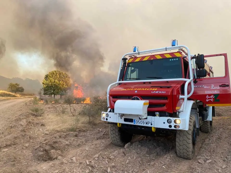 incendio en R&aacute;bano de Aliste (4)