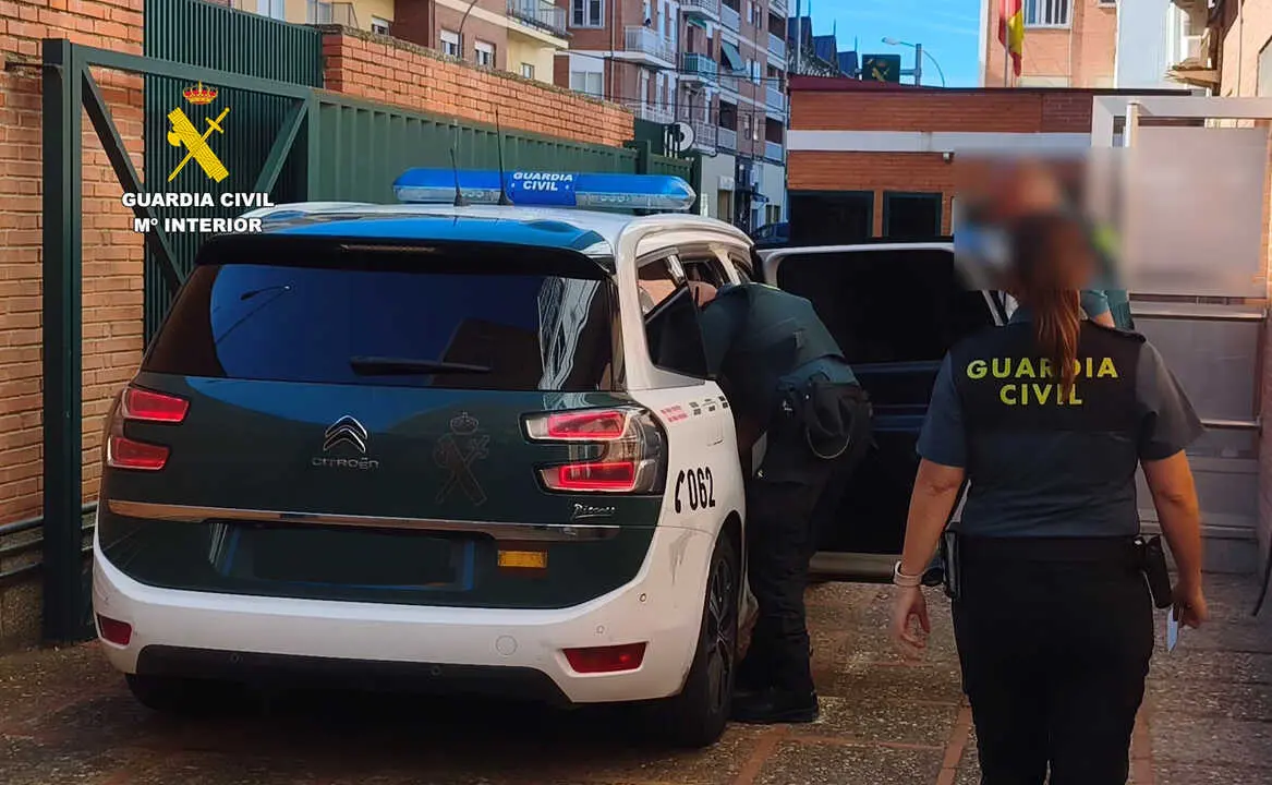 Guardia Civil detiene a un hombre por hacerse pasar por inspector de gas