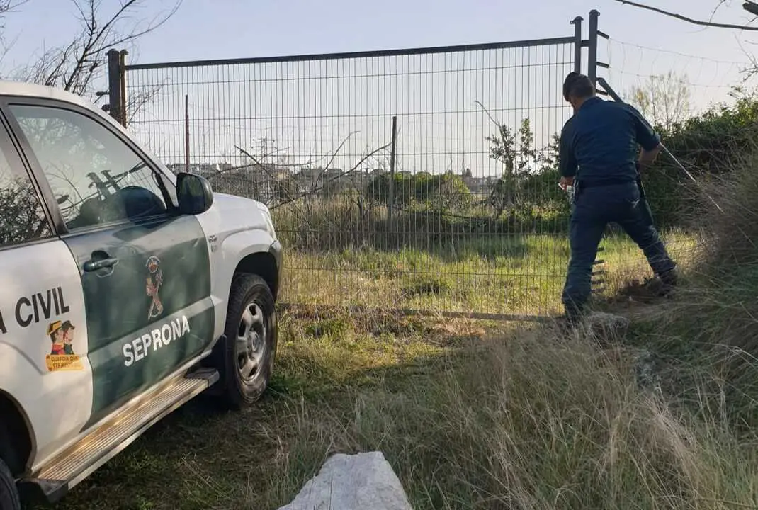operativo de b&uacute;squeda en Burganes de Valverde