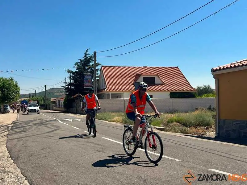 Coreses inaugura sus fiestas con la tradicional marcha a Gallegos_16