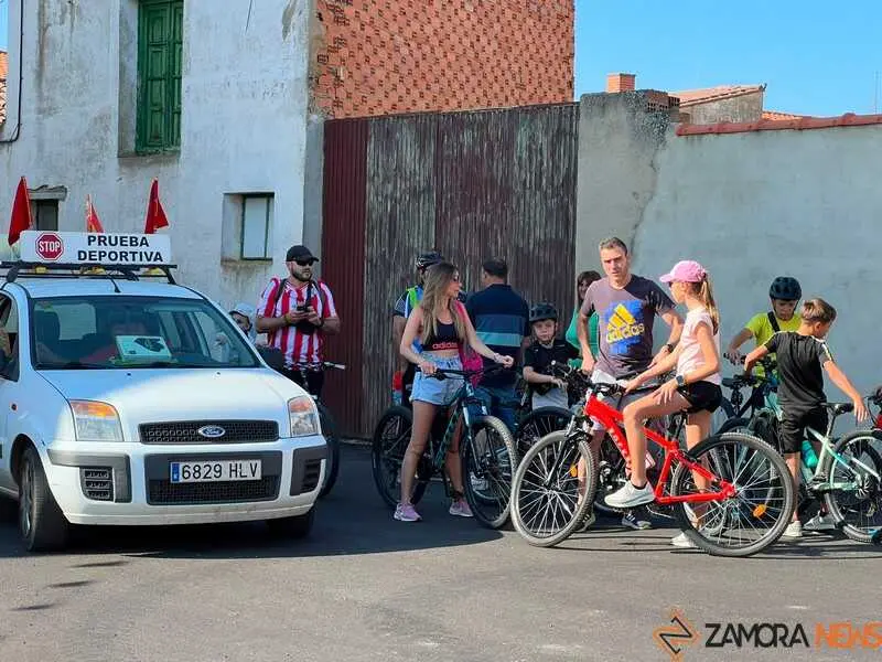 Coreses inaugura sus fiestas con la tradicional marcha a Gallegos_21