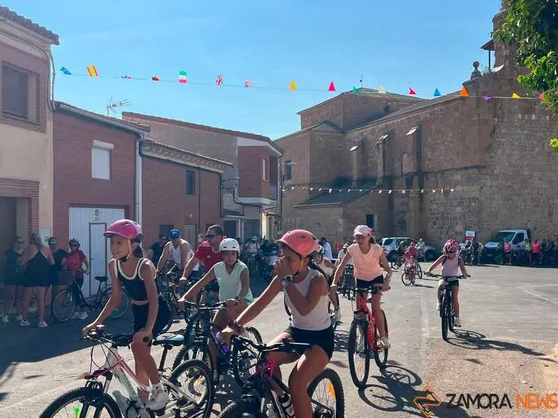 Coreses inaugura sus fiestas con la tradicional marcha a Gallegos_34
