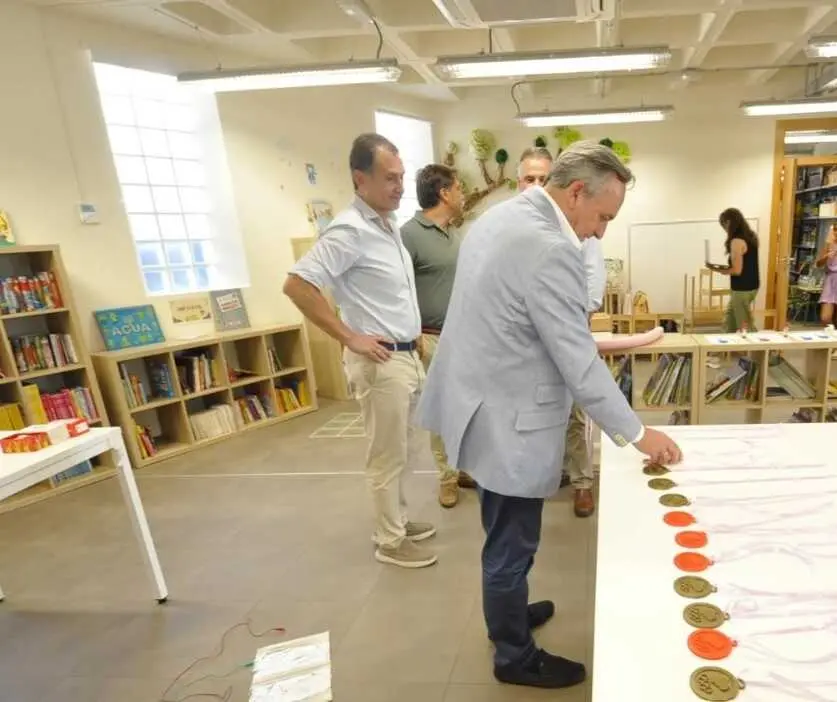 Visita del viceconsejero a las olimpiadas CyL Digital en Aldeatejada