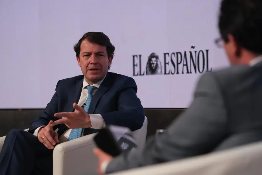 Alberto Fernández Mañueco durante el simposio 'Wake up Spain'