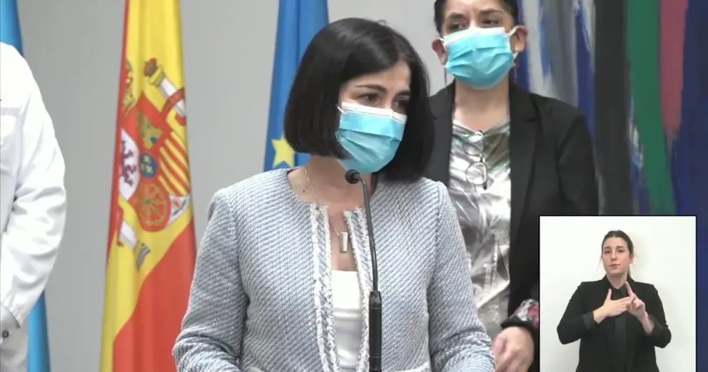 Darias durante la rueda de prensa en Asturias