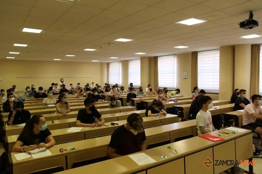 Alumnos de la EBAU en la Escuela Politécnica de ZAMORA