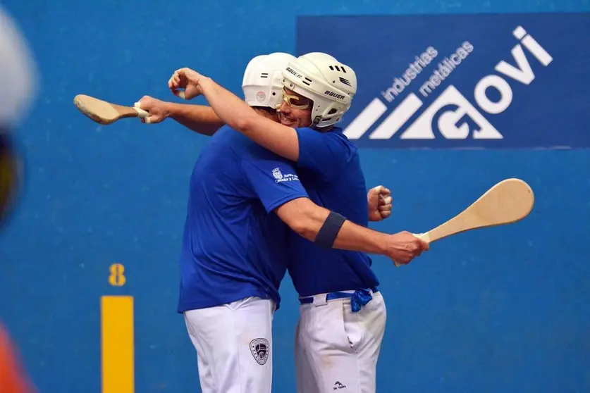 ABRAZO MEDINA CILLO