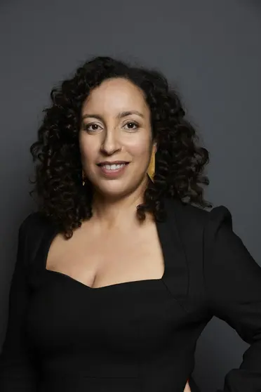 Retrato de la escritora Najat El Hachmi, ganadora del 77º Premio Nadal 2021.