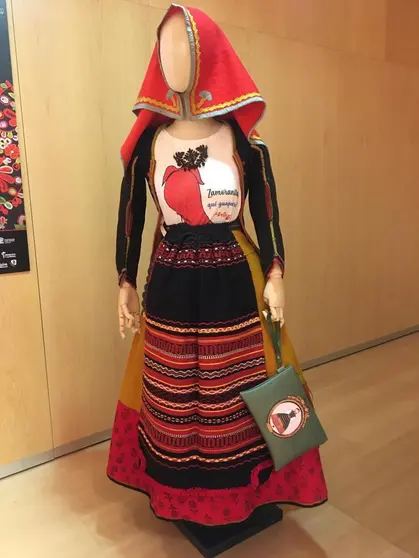 Maniquí de Mónica Castelo en el Festival de Indumentaria Tradicional de Zamora