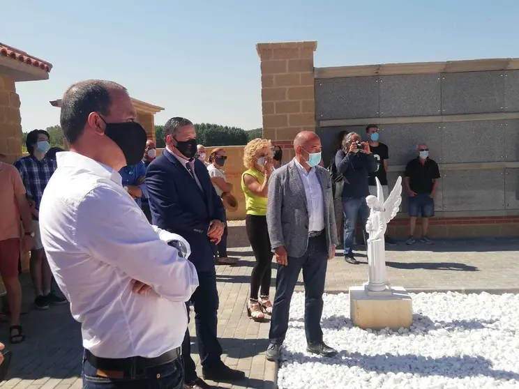 Inauguración del cementerio de Vecilla de la Polvorosa