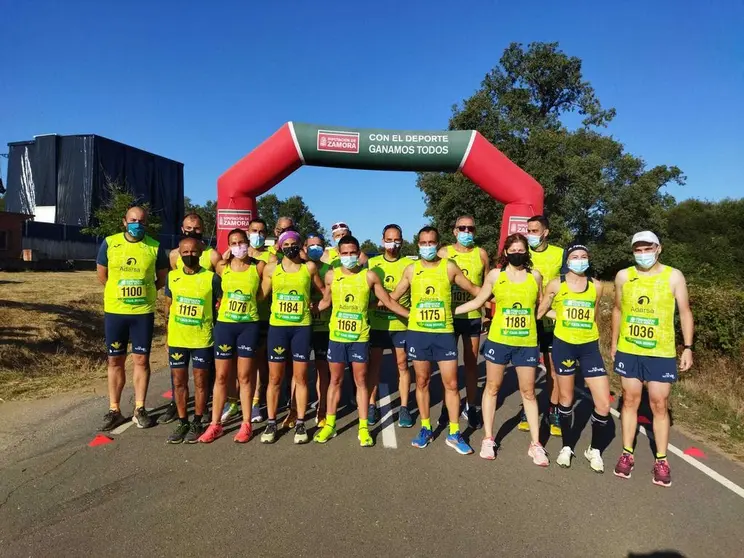 Participantes en el I Cross de San Vitero