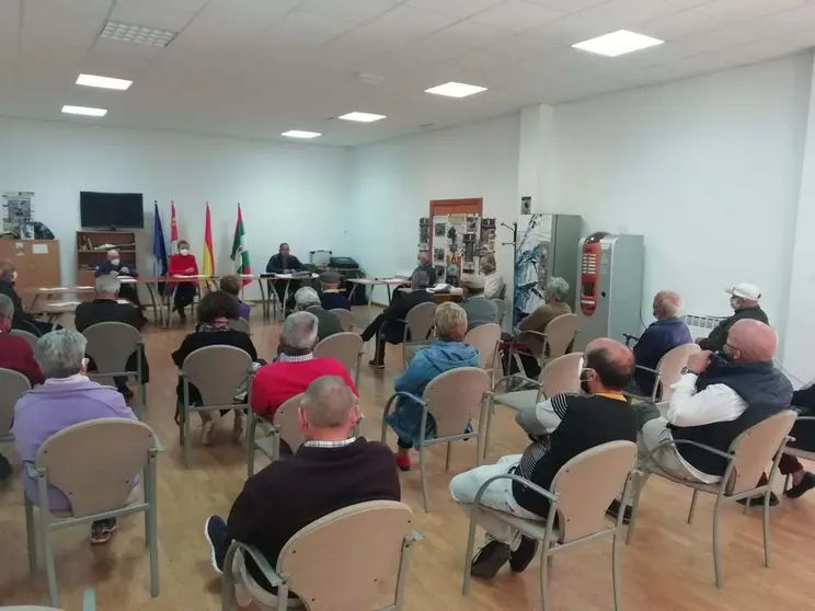 Pleno del Ayuntamiento de Carbajales de Alba.
