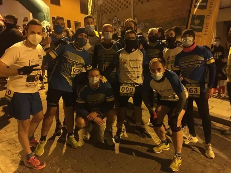 Participantes del club en la carrera de la Rosca