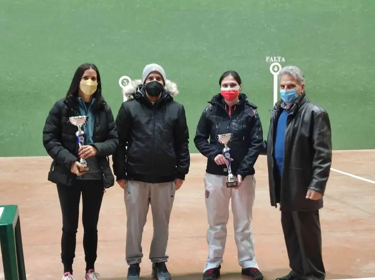 Campeonas de la quinta jornada del Campeonato de Castilla y León de frontenis femenino celebrada en Pereruela