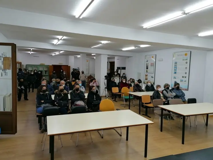 Reunión en Villafáfila por la falta de pediatras