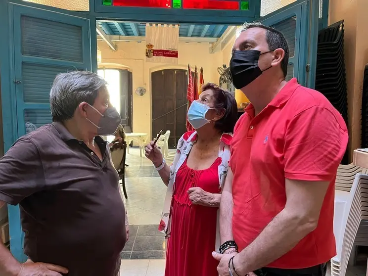 Requejo junto con Juan Andrés Blanco en Cuba