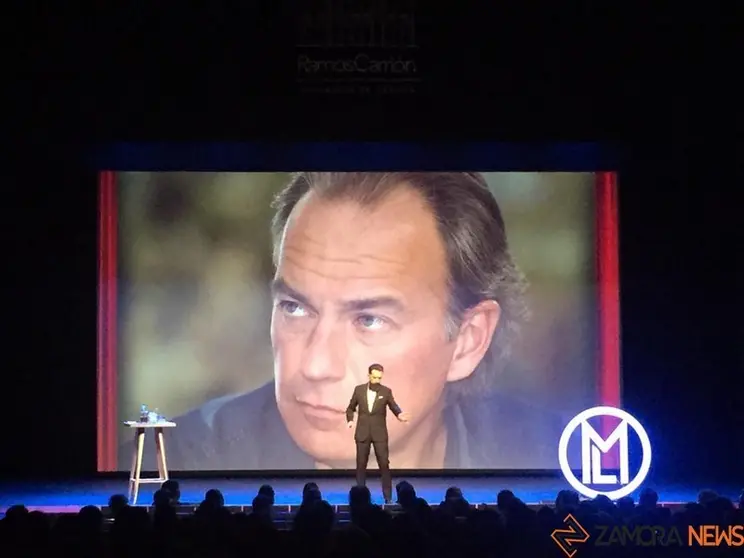 Miguel Lago en el Teatro Ramos Carrión