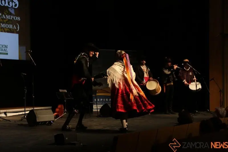 Actuación en el Teatro Ramos Carrión