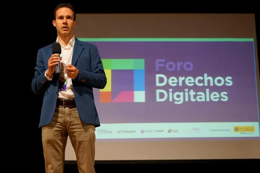 Foro+derechos+digitales2.jpeg