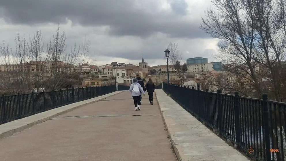 Puente de piedra