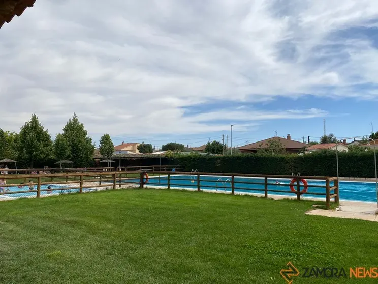 Piscina de Montamarta