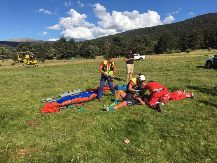 Rescate de ciclista en la montaña JCYL