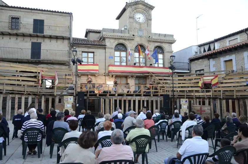 Arando Ñieve hace las delicias del público fermosellano