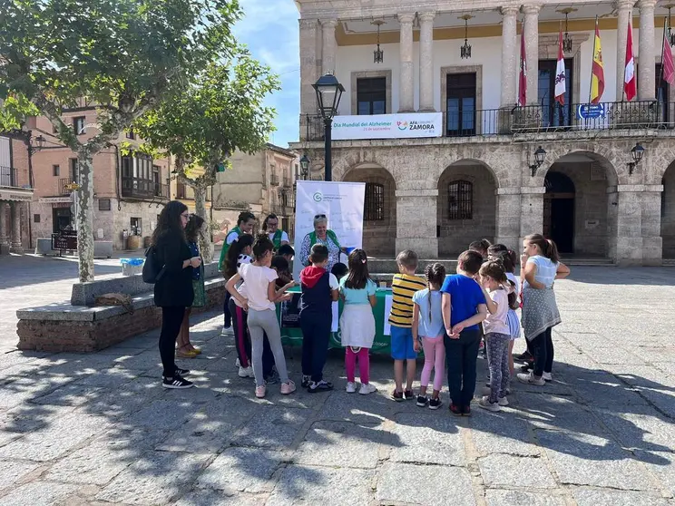 Asociación Española Contra el Cáncer toro