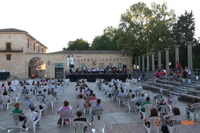 Concierto de la Banda de Música "Maestro Lupi" en el XIV Festival Hispano-Luso