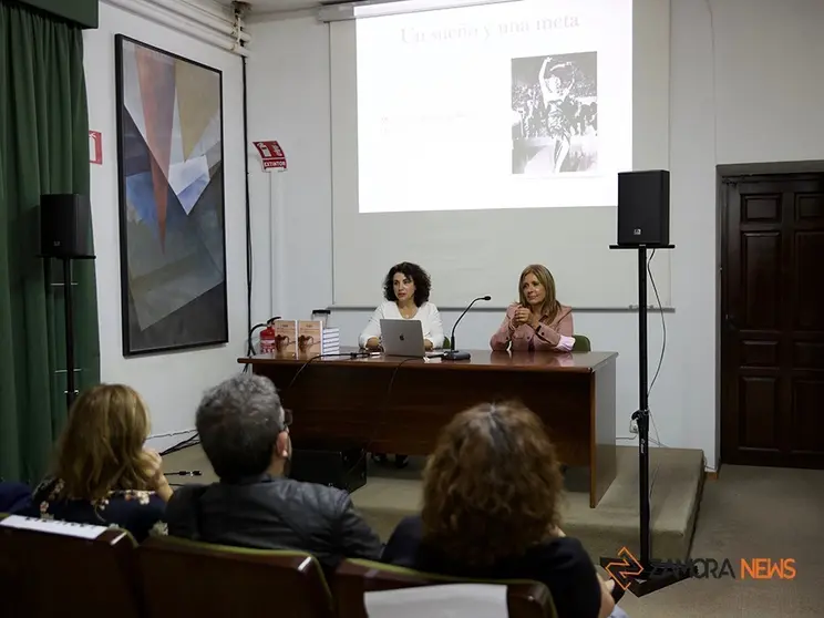Presentación de la novela de Mariam Gancedo en la Casa de Cultura de Toro