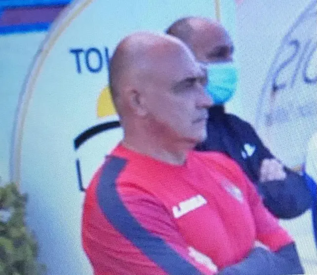 Santi Redondo, entrenador del CD Benavente.