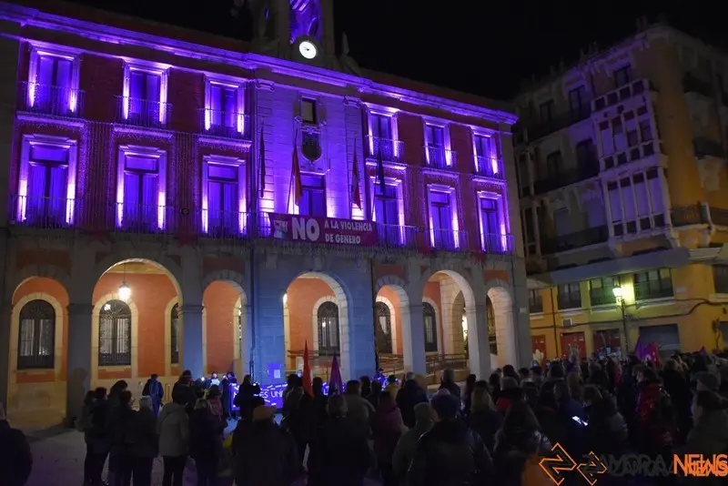 Concentración en la Plaza Mayor por el Día contra la Violencia de género